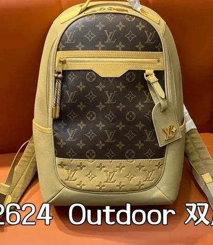 Louis Vuitton 1:1 Mirror Replica Outdoor Backpack Leather Louis Vuitton Replica Discovery