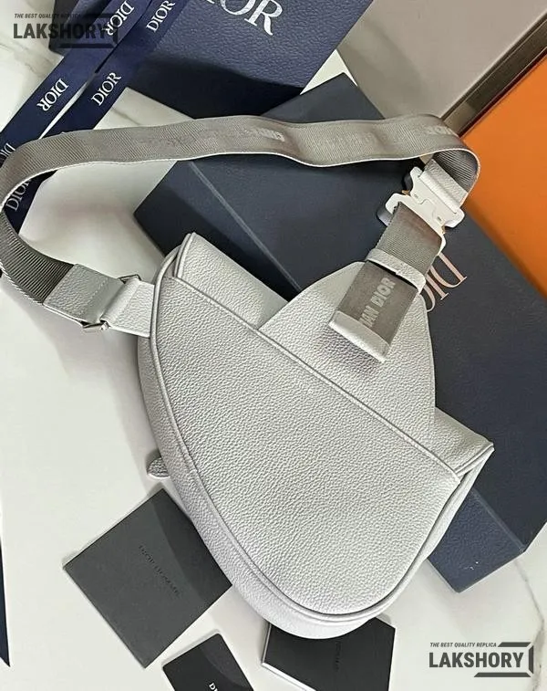 Dior 1:1 Mirror Replica Mens Signature 1947 Saddle 26CM/10.2IN Christian Dior Replica Saddles Dior 1:1 Mirror Replica Mens Signature 1947 Saddle 26CM/10.2IN Christian Dior Replica Saddles