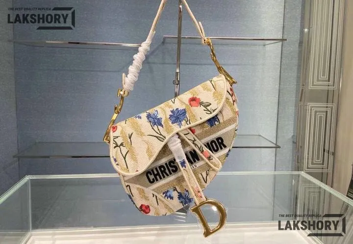 Dior 1:1 Mirror Replica Hibiscus Embroidered Canvas Saddle 25.5CM/10IN Christian Dior Replica Saddles Dior 1:1 Mirror Replica Hibiscus Embroidered Canvas Saddle 25.5CM/10IN Christian Dior Replica Saddles