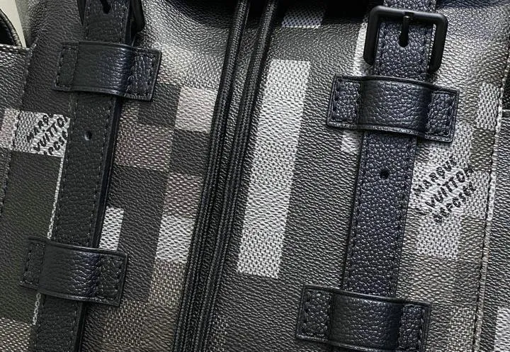 Louis Vuitton 1:1 Mirror Replica Christopher MM D16 Damoflage Louis Vuitton Replica Christopher Louis Vuitton 1:1 Mirror Replica Christopher MM D16 Damoflage Louis Vuitton Replica Christopher