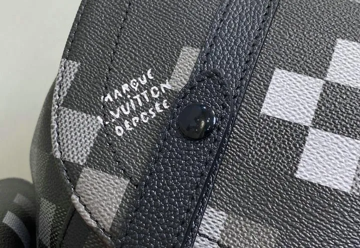 Louis Vuitton 1:1 Mirror Replica Christopher MM D16 Damoflage Louis Vuitton Replica Christopher Louis Vuitton 1:1 Mirror Replica Christopher MM D16 Damoflage Louis Vuitton Replica Christopher