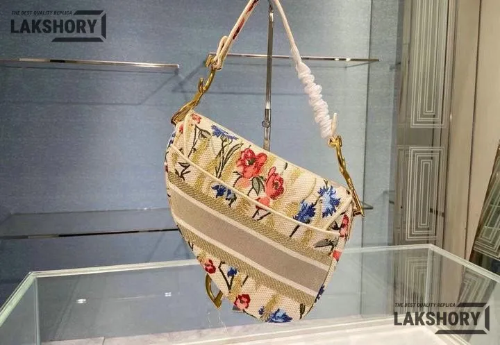 Dior 1:1 Mirror Replica Hibiscus Embroidered Canvas Saddle 25.5CM/10IN Christian Dior Replica Saddles Dior 1:1 Mirror Replica Hibiscus Embroidered Canvas Saddle 25.5CM/10IN Christian Dior Replica Saddles