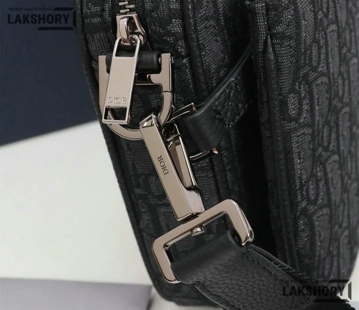 Dior 1:1 Mirror Replica Oblique Saddle Triple Pouch 25CM/9.8IN Christian Dior Replica Saddles Dior 1:1 Mirror Replica Oblique Saddle Triple Pouch 25CM/9.8IN Christian Dior Replica Saddles