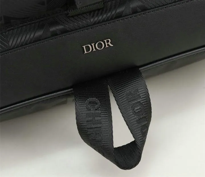 Dior 1:1 Mirror Replica Men CD Diamond Mirage Explorer 42CM/16.5IN Christian Dior Replica Backpacks Dior 1:1 Mirror Replica Men CD Diamond Mirage Explorer 42CM/16.5IN Christian Dior Replica Backpacks