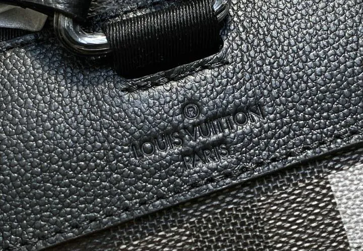 Louis Vuitton 1:1 Mirror Replica Christopher MM D16 Damoflage Louis Vuitton Replica Christopher Louis Vuitton 1:1 Mirror Replica Christopher MM D16 Damoflage Louis Vuitton Replica Christopher