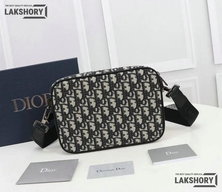 Dior 1:1 Mirror Replica Oblique Saddle Triple Pouch 25CM/9.8IN Christian Dior Replica Saddles Dior 1:1 Mirror Replica Oblique Saddle Triple Pouch 25CM/9.8IN Christian Dior Replica Saddles