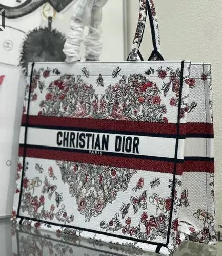 Dior 1:1 Mirror Replica Cœur des Curiosités Dioramour Book Tote Embroidery Christian Dior Replica Book Totes