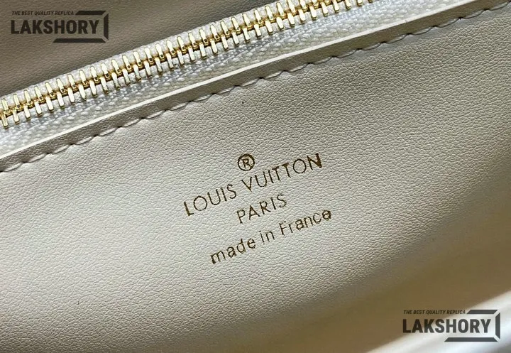 Louis Vuitton 1:1 Mirror Replica Twist MM Slim Puffygram Taurillon Leather 23CM/9.1IN Louis Vuitton Replica Twist Louis Vuitton 1:1 Mirror Replica Twist MM Slim Puffygram Taurillon Leather 23CM/9.1IN Louis Vuitton Replica Twist