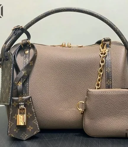 Louis Vuitton 1:1 Mirror Replica Speedy Bandoulière 25 Leather 25CM/9.8IN Louis Vuitton Replica Speedy