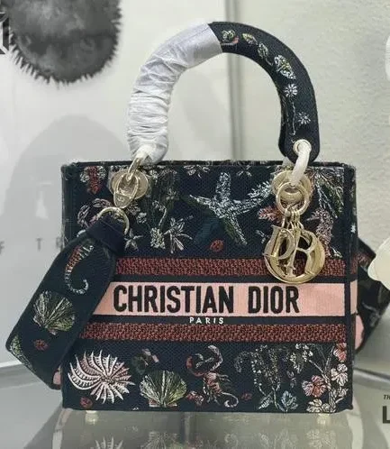 Dior 1:1 Mirror Replica Lady D-Lite Black Cabinet de Curiosités Motif 24CM/9.4IN Christian Dior Replica Lady