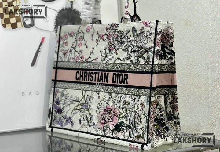 Dior 1:1 Mirror Replica Book Tote Multicolor Saisons Printemps-Été Embroidery Christian Dior Replica Book Totes Dior 1:1 Mirror Replica Book Tote Multicolor Saisons Printemps-Été Embroidery Christian Dior Replica Book Totes