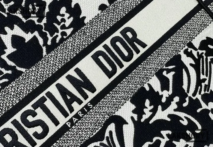 Dior 1:1 Mirror Replica Ornamental Cornely Effect Book Tote Black/White Christian Dior Replica Book Totes Dior 1:1 Mirror Replica Ornamental Cornely Effect Book Tote Black/White Christian Dior Replica Book Totes