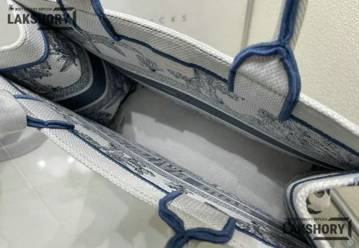 Dior 1:1 Mirror Replica Dioriviera Book Tote Toile de Jouy Palms White & Blue Christian Dior Replica Book Totes Dior 1:1 Mirror Replica Dioriviera Book Tote Toile de Jouy Palms White & Blue Christian Dior Replica Book Totes