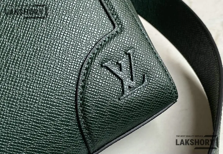 Louis Vuitton 1:1 Mirror Replica Taiga Slim Briefcase Dark Green 40CM/15.7IN Louis Vuitton Replica Business Bags Louis Vuitton 1:1 Mirror Replica Taiga Slim Briefcase Dark Green 40CM/15.7IN Louis Vuitton Replica Business Bags