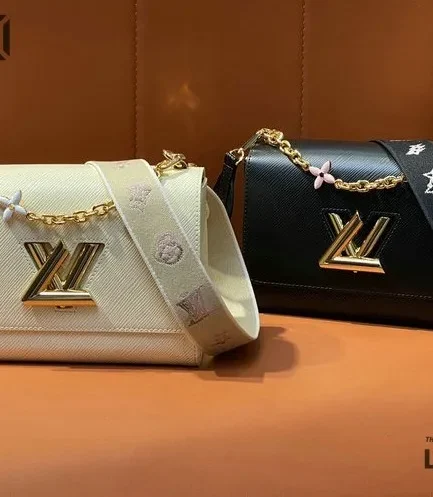 Louis Vuitton 1:1 Mirror Replica Epi Twist Braided Strap Shoulder Bag MM 23CM/9.1IN Louis Vuitton Replica Twist