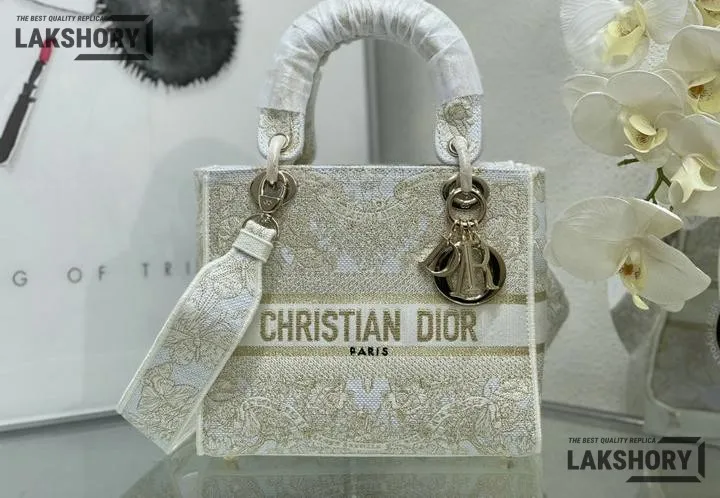 Dior 1:1 Mirror Replica Lady D-Lite Jardin d’Hiver White 24CM/9.4IN Christian Dior Replica Lady Dior 1:1 Mirror Replica Lady D-Lite Jardin d’Hiver White 24CM/9.4IN Christian Dior Replica Lady