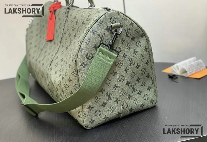 Louis Vuitton 1:1 Mirror Replica Keepall Bandouliere Khaki Green/Vermillion Red Louis Vuitton Replica Keepall Louis Vuitton 1:1 Mirror Replica Keepall Bandouliere Khaki Green/Vermillion Red Louis Vuitton Replica Keepall