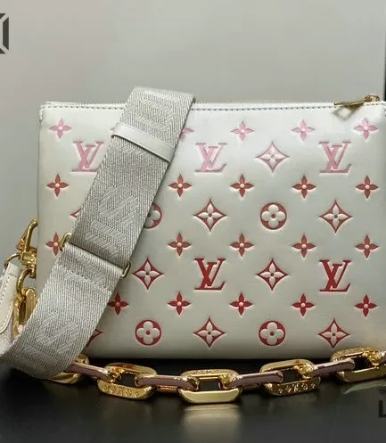 Louis Vuitton 1:1 Mirror Replica Coussin PM Lambskin Coussin 26CM/10.2IN Louis Vuitton Replica Coussin