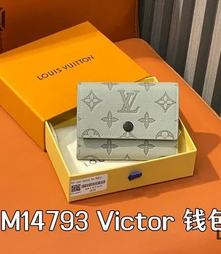 Louis Vuitton 1:1 Mirror Replica Victor Wallet Monogram Shadow 11.5CM/4.5IN Louis Vuitton Replica Wallets