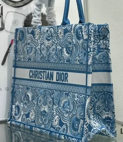Dior 1:1 Mirror Replica Book Tote Celestial D-Butterfly Paisley Embroidery Christian Dior Replica Book Totes