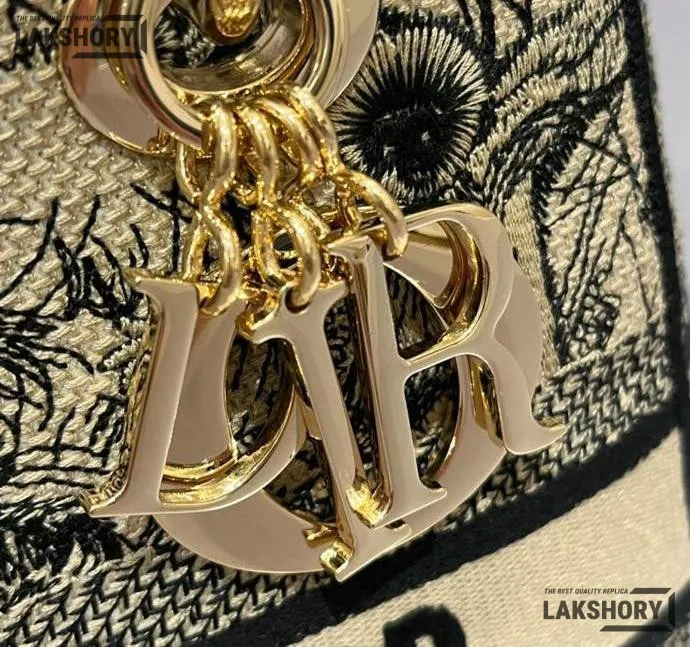 Dior 1:1 Mirror Replica Beige Toile de Jouy Embroidered Lady D-Lite 24CM/9.4IN Christian Dior Replica Lady Dior 1:1 Mirror Replica Beige Toile de Jouy Embroidered Lady D-Lite 24CM/9.4IN Christian Dior Replica Lady