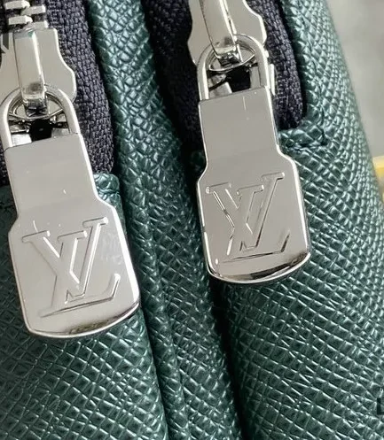 Louis Vuitton 1:1 Mirror Replica Avenue Slingbag Damier Graphite 31CM/12.2IN Louis Vuitton Replica Avenue