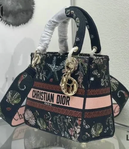 Dior 1:1 Mirror Replica Lady D-Lite Black Cabinet de Curiosités Motif 24CM/9.4IN Christian Dior Replica Lady