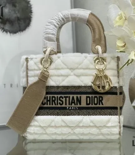 Dior 1:1 Mirror Replica Lady D-Lite Ecru Cannage Shearling 24CM/9.4IN Christian Dior Replica Lady