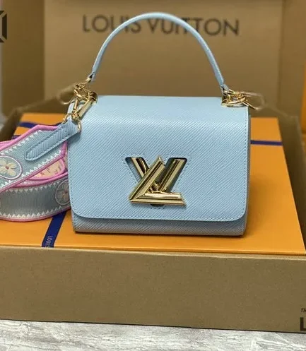 Louis Vuitton 1:1 Mirror Replica Twist Epi PM Shoulder Bag Blue 19CM/7.5IN Louis Vuitton Replica Twist