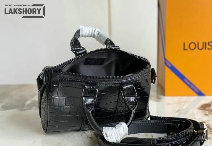 Louis Vuitton 1:1 Mirror Replica Keepall Bandouliere Crocodile XS Sofia Coppola Nile 25CM/9.8IN Louis Vuitton Replica Keepall Louis Vuitton 1:1 Mirror Replica Keepall Bandouliere Crocodile XS Sofia Coppola Nile 25CM/9.8IN Louis Vuitton Replica Keepall