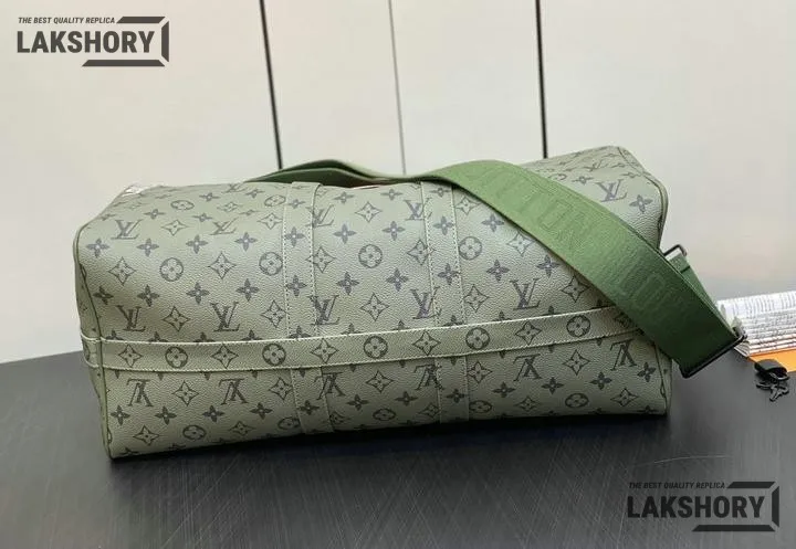 Louis Vuitton 1:1 Mirror Replica Keepall Bandouliere Khaki Green/Vermillion Red Louis Vuitton Replica Keepall Louis Vuitton 1:1 Mirror Replica Keepall Bandouliere Khaki Green/Vermillion Red Louis Vuitton Replica Keepall