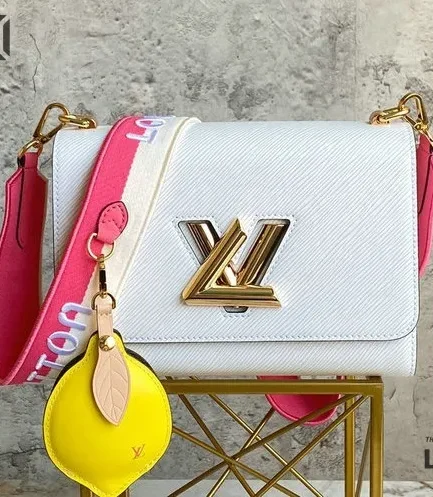 Louis Vuitton 1:1 Mirror Replica Epi Twist MM Grained Leather Shoulder Bag 23CM/9.1IN Louis Vuitton Replica Twist