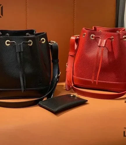 Louis Vuitton 1:1 Mirror Replica Epi Grained Leather Noé BB 20CM/7.9IN Louis Vuitton Replica Neo