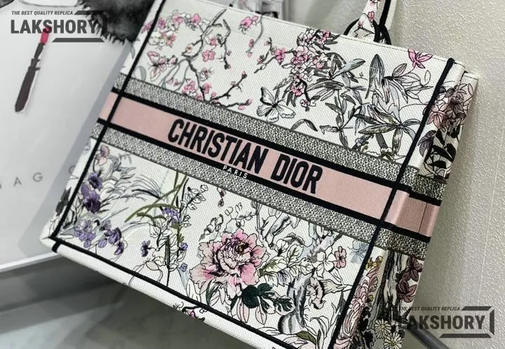 Dior 1:1 Mirror Replica Book Tote Multicolor Saisons Printemps-Été Embroidery Christian Dior Replica Book Totes Dior 1:1 Mirror Replica Book Tote Multicolor Saisons Printemps-Été Embroidery Christian Dior Replica Book Totes
