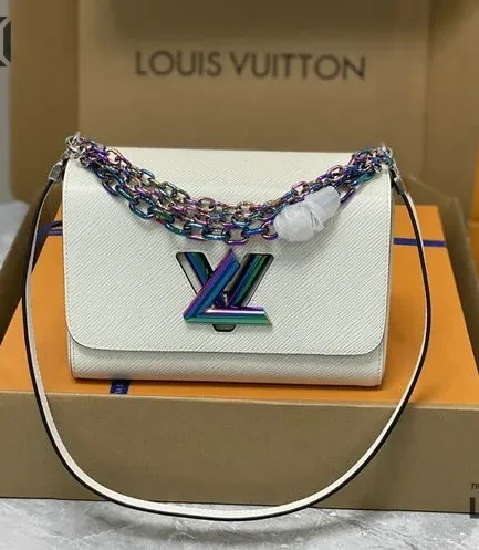 Louis Vuitton 1:1 Mirror Replica Epi Twist MM Triple Chain Shoulder Bag 23CM/9.1IN Louis Vuitton Replica Twist