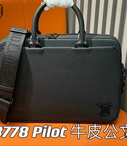 Louis Vuitton 1:1 Mirror Replica Pilot Briefcase 39CM/15.4IN Louis Vuitton Replica Business Bags