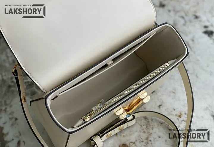 Louis Vuitton 1:1 Mirror Replica Twist Convertible Epi Leather w/ Crystals MM 23CM/9.1IN Louis Vuitton Replica Twist Louis Vuitton 1:1 Mirror Replica Twist Convertible Epi Leather w/ Crystals MM 23CM/9.1IN Louis Vuitton Replica Twist