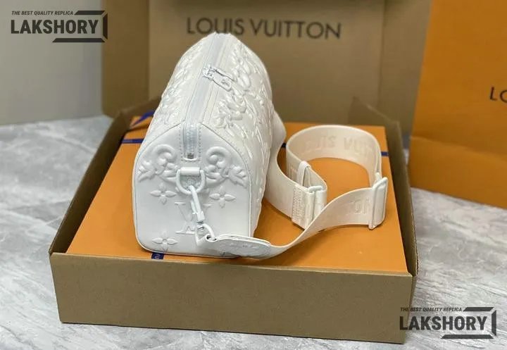 Louis Vuitton 1:1 Mirror Replica Calfskin Debossed Monogram Versailles City Keepall 27CM/10.6IN Louis Vuitton Replica Keepall Louis Vuitton 1:1 Mirror Replica Calfskin Debossed Monogram Versailles City Keepall 27CM/10.6IN Louis Vuitton Replica Keepall