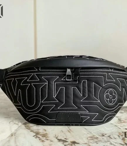 Louis Vuitton 1:1 Mirror Replica Discovery Bumbag PM Monogram Eclipse 44CM/17.3IN Louis Vuitton Replica Bumbag