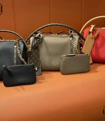 Louis Vuitton 1:1 Mirror Replica Speedy Bandoulière 25 Leather 25CM/9.8IN Louis Vuitton Replica Speedy