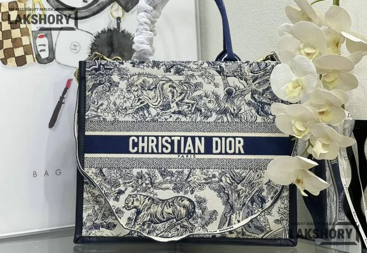 Dior 1:1 Mirror Replica Ecru & Blue Toile de Jouy Embroidery Book Tote Christian Dior Replica Book Totes Dior 1:1 Mirror Replica Ecru & Blue Toile de Jouy Embroidery Book Tote Christian Dior Replica Book Totes