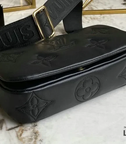 Louis Vuitton 1:1 Mirror Replica Calfskin Bubblegram Wallet On Strap 20CM/7.9IN Louis Vuitton Replica Coussin
