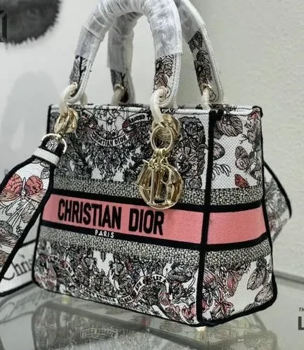 Dior 1:1 Mirror Replica Butterfly Around the World Lady D-Lite 24CM/9.4IN Christian Dior Replica Lady