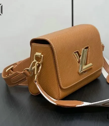 Louis Vuitton 1:1 Mirror Replica Twist PM Epi Leather Gold 19CM/7.5IN Louis Vuitton Replica Twist