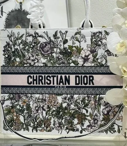 Dior 1:1 Mirror Replica Dior Book Tote Multicolor D-Floral Embroidery Christian Dior Replica Book Totes