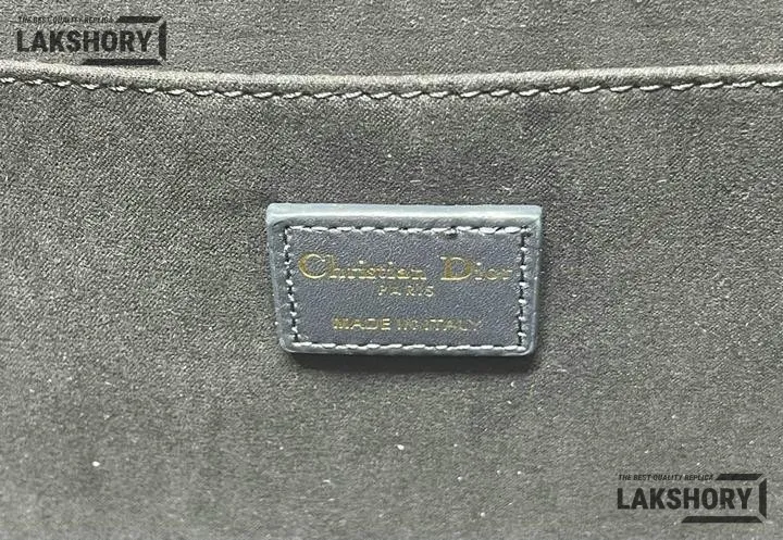 Dior 1:1 Mirror Replica Ecru & Blue Toile de Jouy Embroidery Book Tote Christian Dior Replica Book Totes Dior 1:1 Mirror Replica Ecru & Blue Toile de Jouy Embroidery Book Tote Christian Dior Replica Book Totes