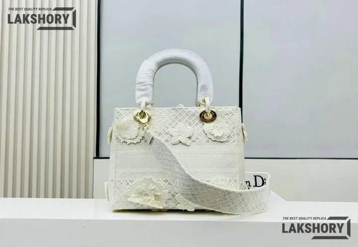 Dior 1:1 Mirror Replica Embroidery Macrame Lady D-Lite 24CM/9.4IN Christian Dior Replica Lady Dior 1:1 Mirror Replica Embroidery Macrame Lady D-Lite 24CM/9.4IN Christian Dior Replica Lady