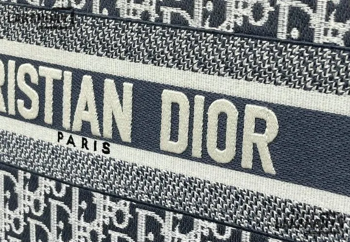 Dior 1:1 Mirror Replica Blue Oblique Chambray Embroidery & Latte Book Tote Christian Dior Replica Book Totes Dior 1:1 Mirror Replica Blue Oblique Chambray Embroidery & Latte Book Tote Christian Dior Replica Book Totes