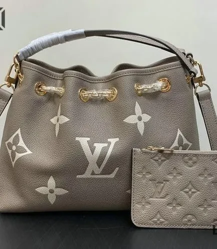 Louis Vuitton 1:1 Mirror Replica Empreinte Monogram Giant LV Bundle 28CM/11IN Louis Vuitton Replica Neo