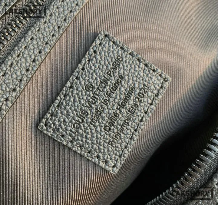 Louis Vuitton 1:1 Mirror Replica X Virgil Abloh Keepall Bandouliere 50 w/ Orange Chain 50CM/19.7IN Louis Vuitton Replica Keepall Louis Vuitton 1:1 Mirror Replica X Virgil Abloh Keepall Bandouliere 50 w/ Orange Chain 50CM/19.7IN Louis Vuitton Replica Keepall